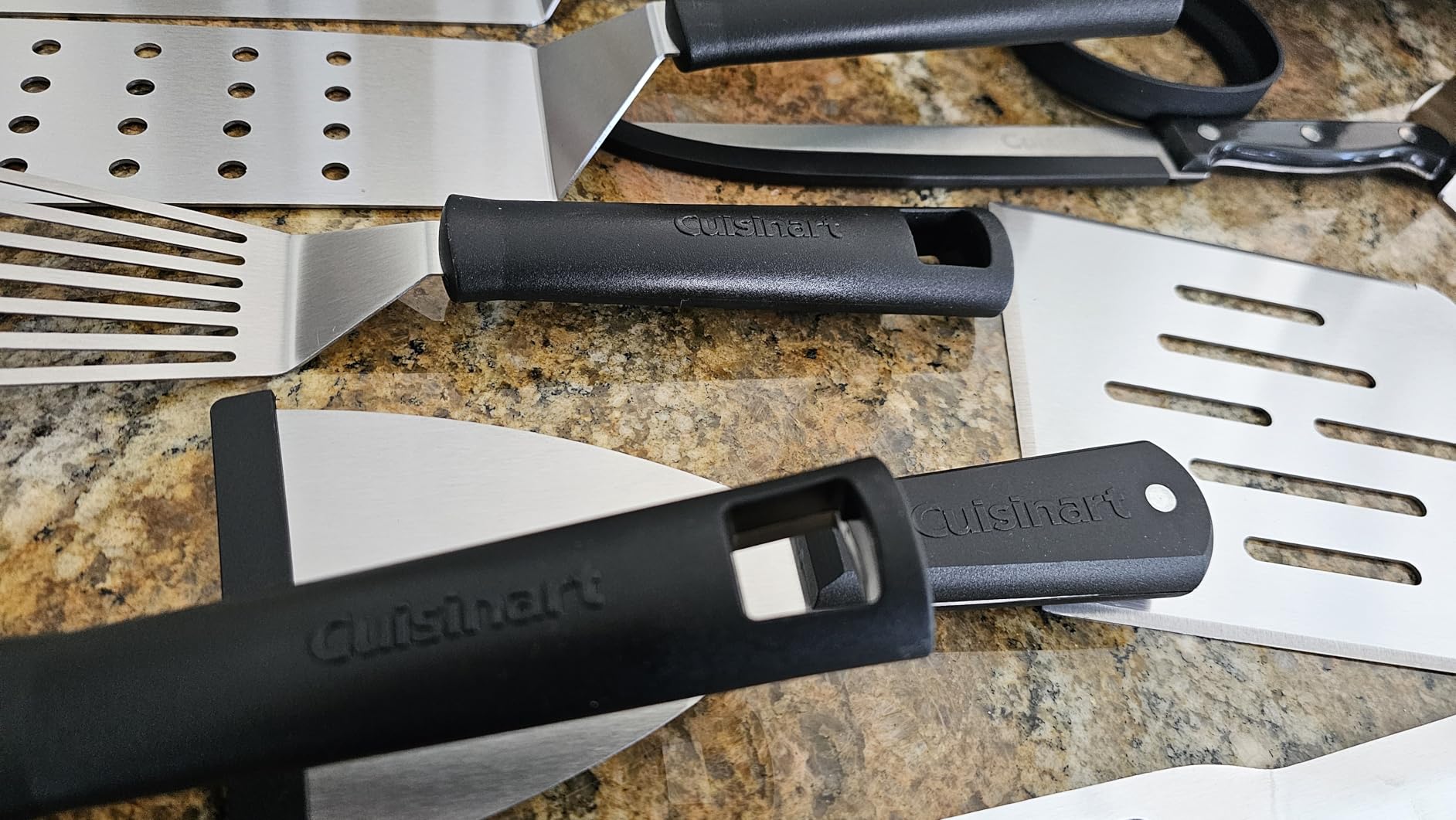 Cuisinart 24-Piece Griddle Tool Set with Storage Tote, Stainless Steel Flat Top Grill Accessories with Spatulas, Melting Dome, Smash Burger Press, Scraper & Tongs, Perfect for BBQ, Tailgates, Camping customer photo 1