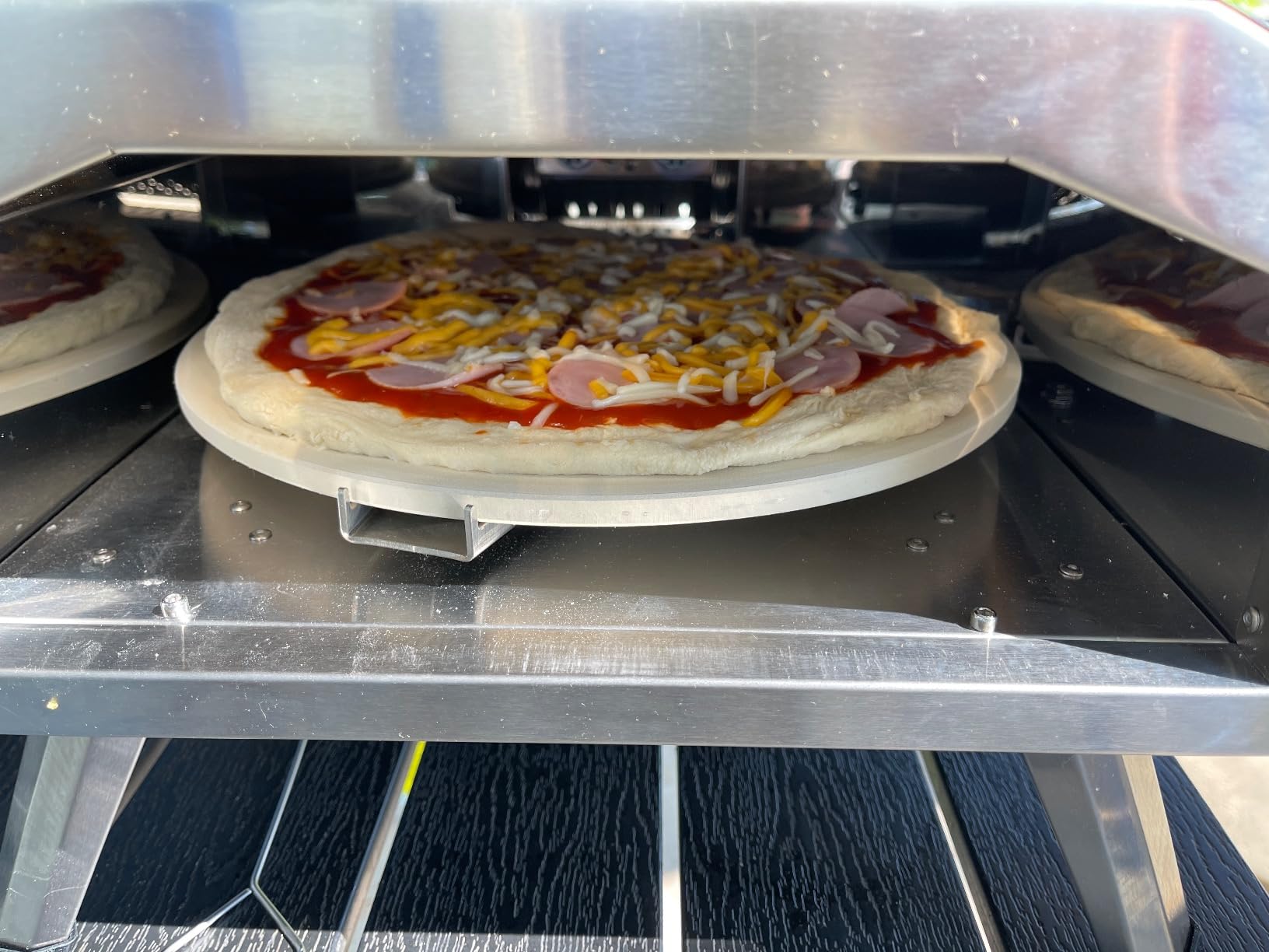 VEVOR Dual Fuel Pizza Oven Outdoor, 16 in Wood Fire & Propane Gas Pizza Oven with Thermometer customer photo 2