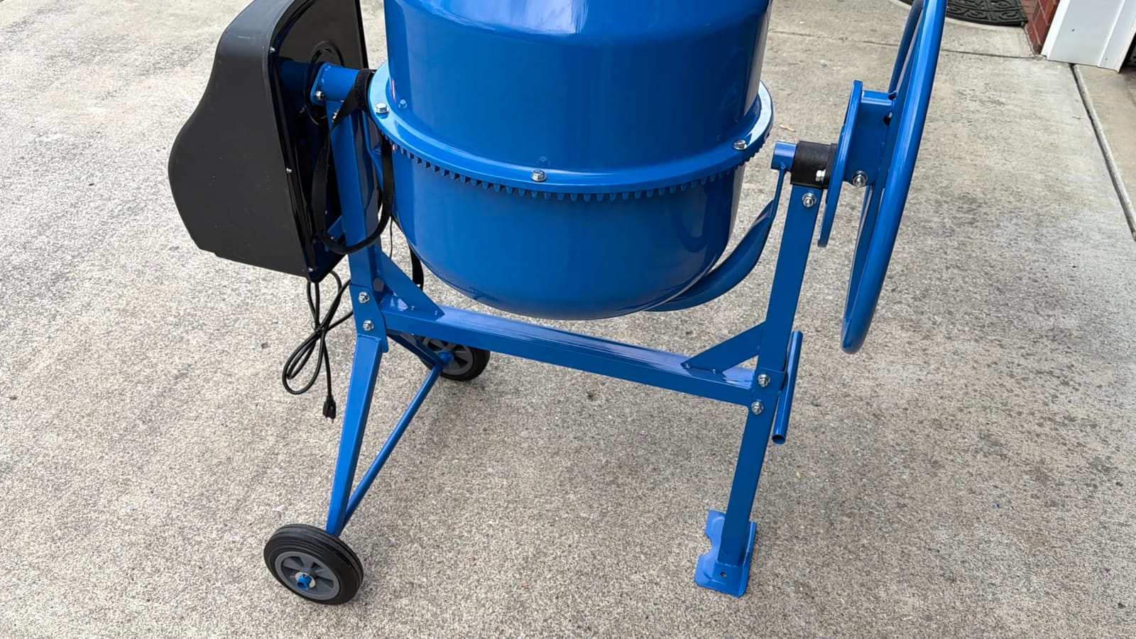 LDHTHOPI Concrete Mixer 5.3 Cu.Ft. - 750W (1HP) Heavy Duty Portable Concrete Mixer with Wheel & Stand for Mortar, Stucco, Fodder - Industrial Cement Mixing Machine, Orange customer photo 1
