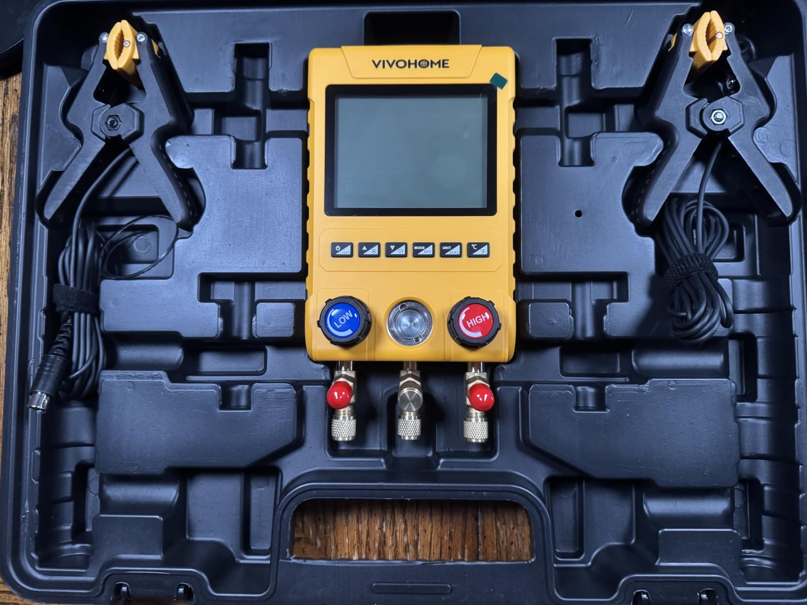 VIVOHOME Digital HVAC Manifold Gauges with 2 Wired Temperature Clamp Probes | Refrigeration AC Gauge Set, Pressure and Temp Test, for R134a R410a R32 R1234yf R454B Refrigerant Recharge Kit customer photo 1