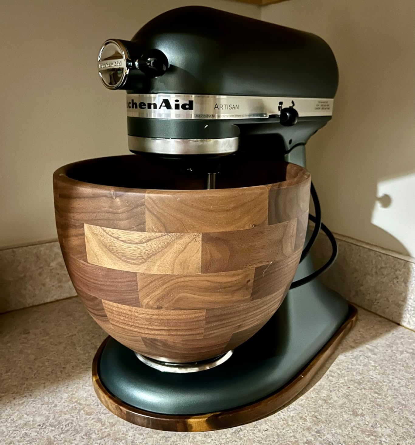 KitchenAid Artisan, 5-Qt Tilt Head Stand Mixer, KSM150PS, Onyx Black customer photo 2