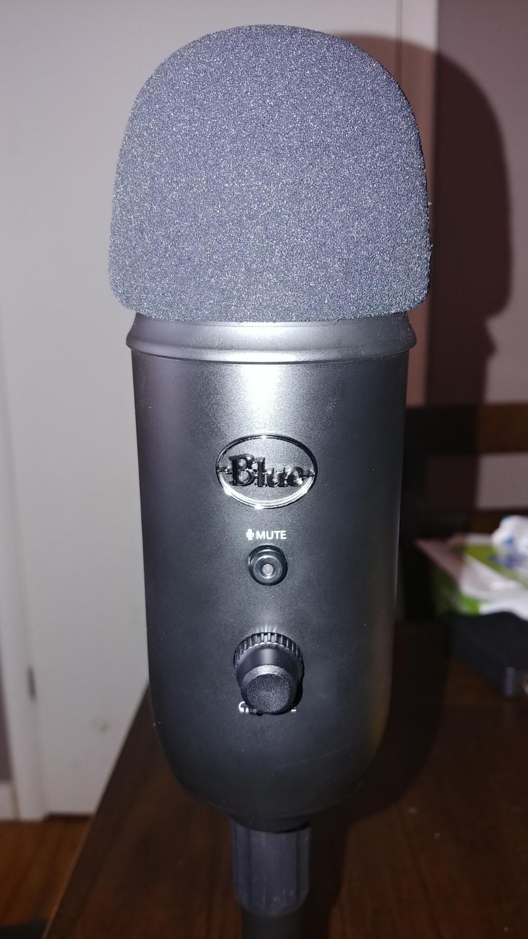 On-Stage Foam Ball-Type Microphone Windscreen, Black customer photo 1