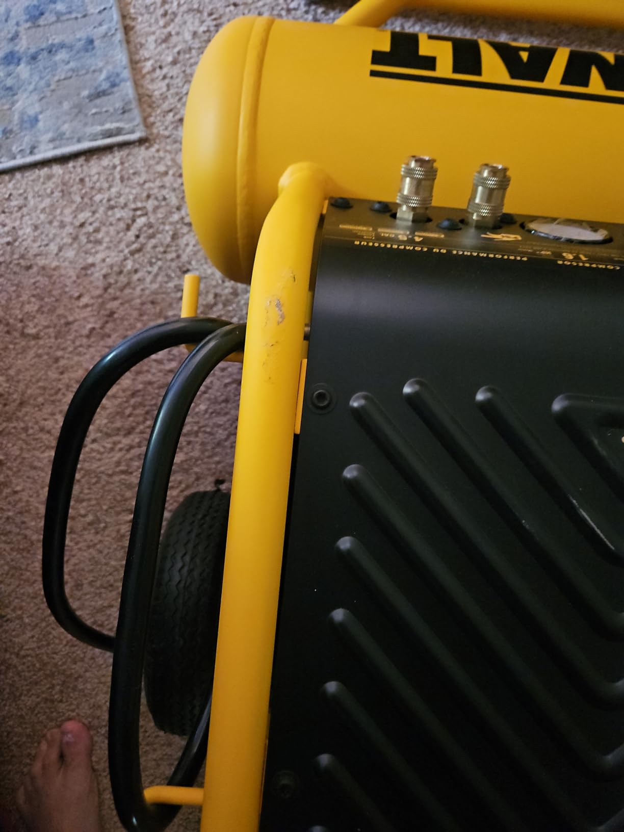 DEWALT Air Compressor, 225-PSI Max, Hand Carry with Wheels, 4-1/2 Gallon (D55146) customer photo 1