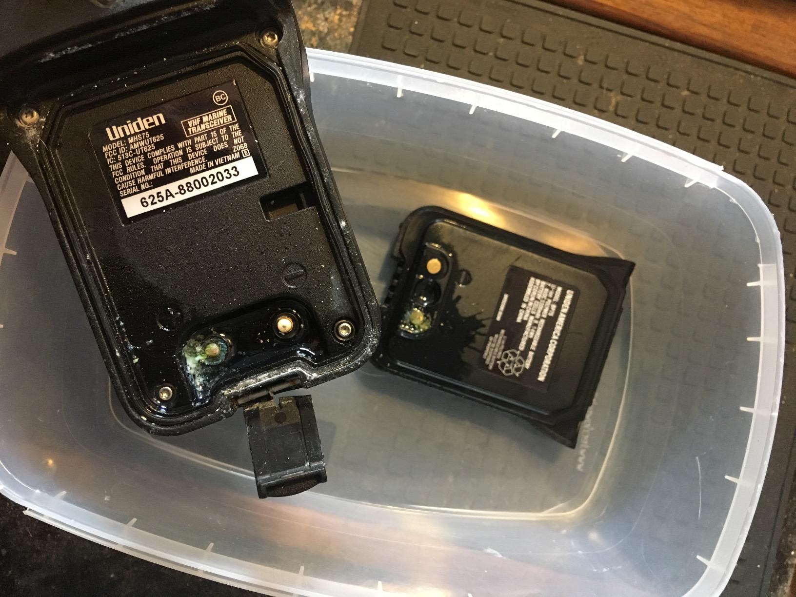 Uniden MHS75 Waterproof Handheld 2-Way VHF Marine Radio, Submersible, Selectable 1/2.5/5 Watt Transmit Power. All USA/International and Canadian Marine Channels. customer photo 1