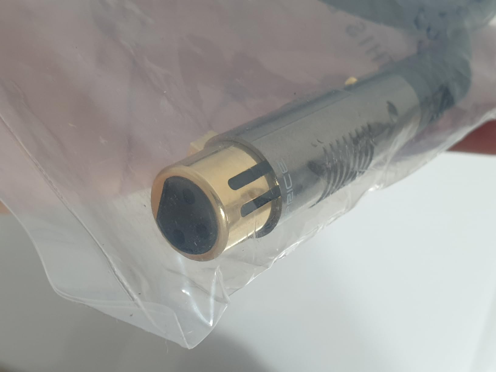 Monoprice XLR Male to XLR Female Cable - for Microphone, Gold Plated, 16AWG, 10 Feet, Black - Premier Series customer photo 1