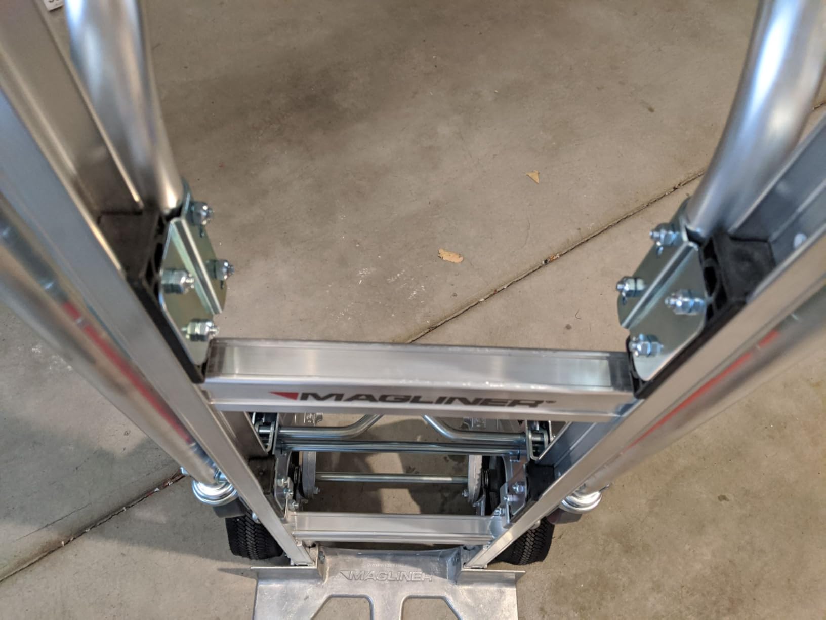 Magliner GMK81UA4 Gemini Sr Convertible Hand Truck, Pneumatic Wheels, 500 lbs Load Capacity, 61