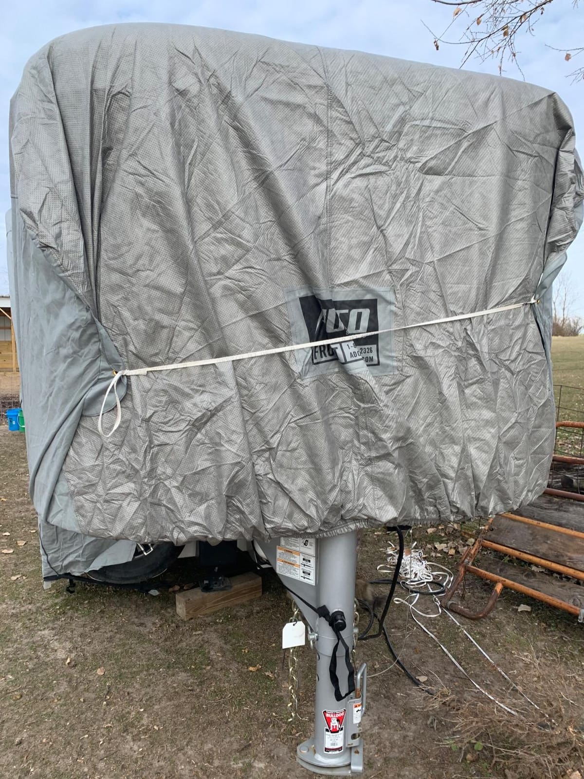 ADCO 46011 SFS Aqua-Shed Gooseneck Horse Trailer Cover - Up to 24'6