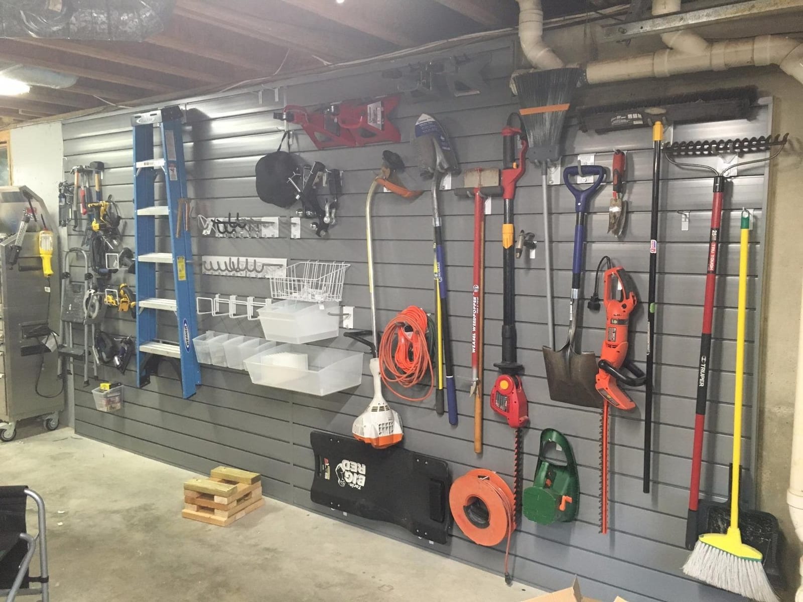 Proslat 88105 Heavy Duty PVC Slatwall Garage Organizer, 8-Feet by 4-Feet Section, 10 Panels, Charcoal (Dark Grey) customer photo 2