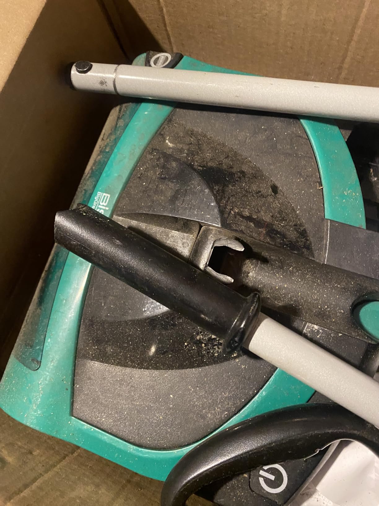 Bissell Commercial BG9100NM Rechargeable Cordless Sweeper,Green customer photo 1