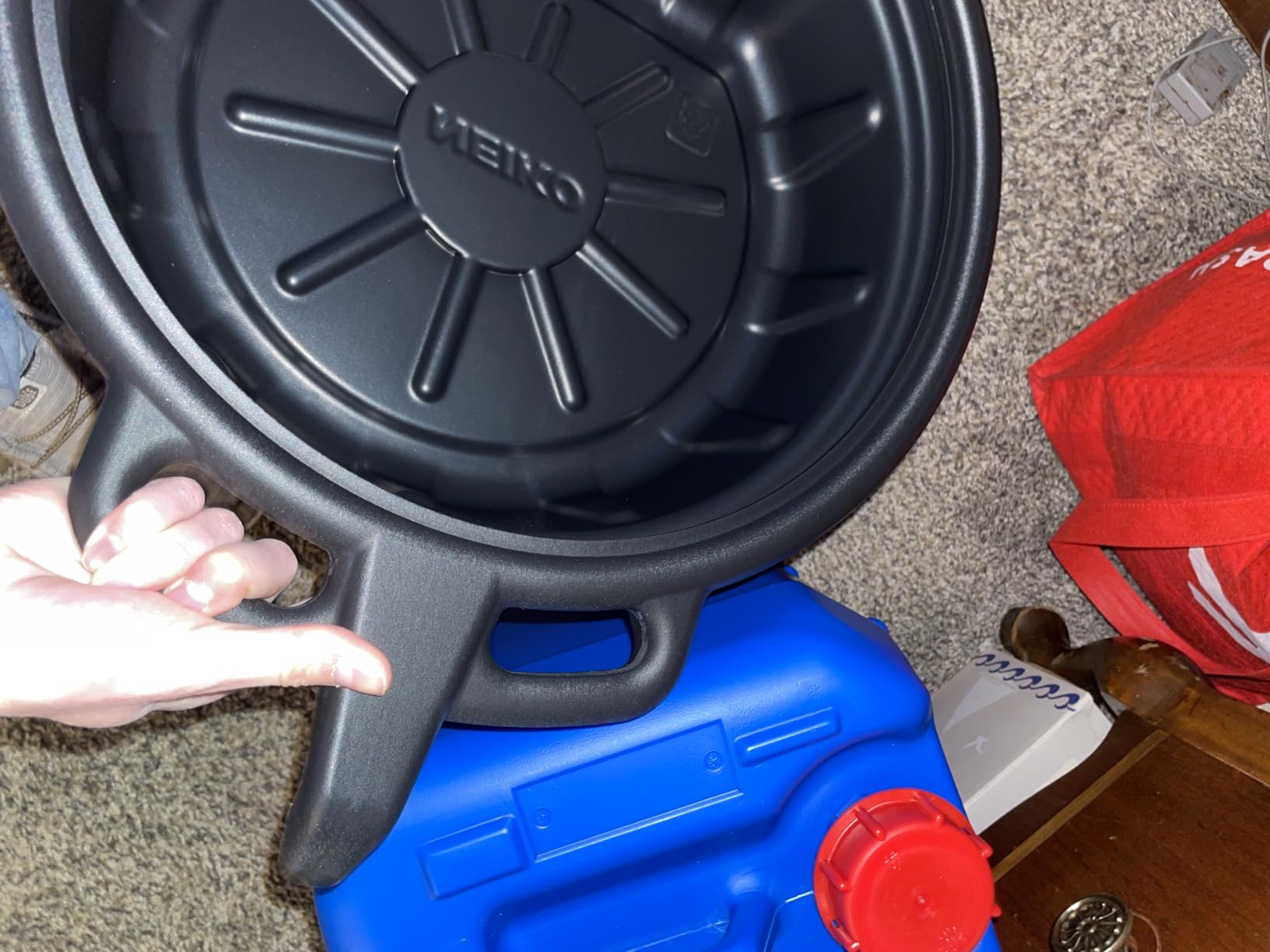 NEIKO 20762A Oil Drain Pan | Black Plastic Anti Splash | Motor Oil Drip Catcher Pan | 2 Gallon (8L) Capacity customer photo 2