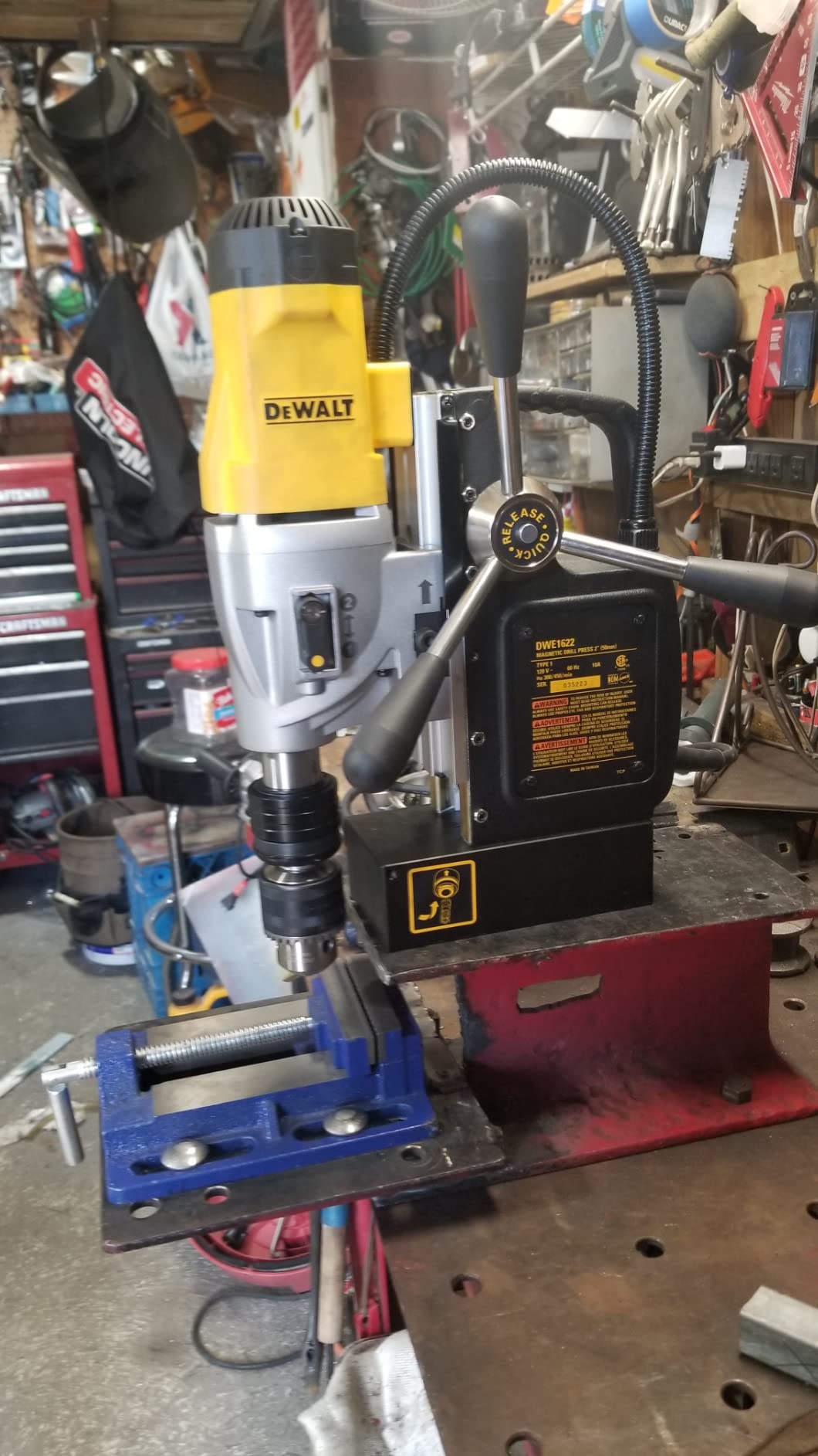 DEWALT Drill Press, Magnetic, 2-inch, 10-Amp with 2-Speed Setting (DWE1622K) customer photo 1