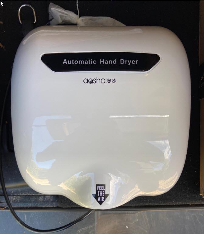 XLERATOR XL-BW Automatic High Speed Hand Dryer with White Thermoset (BMC)Cover and 1.1 Noise Reduction Nozzle, 12.5 A, 110/120 V customer photo 1