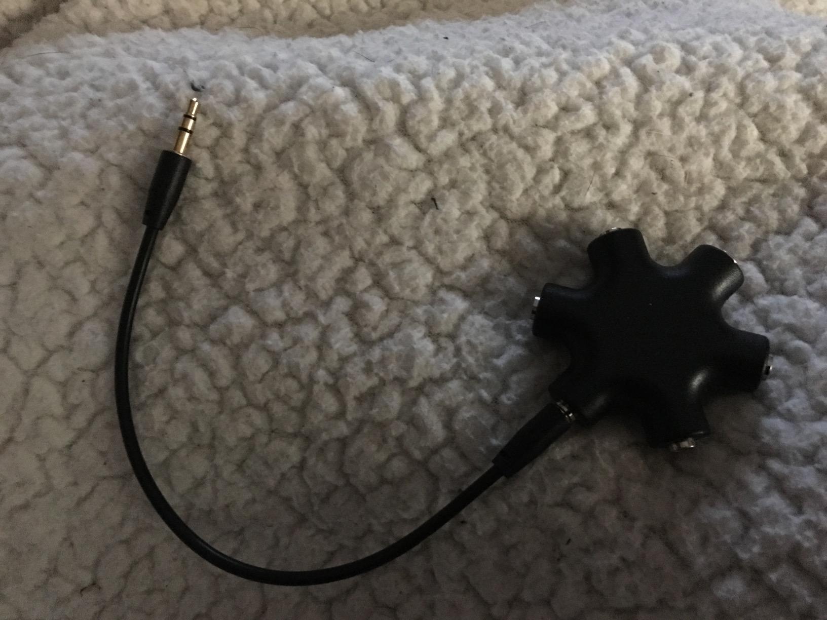 Headphone Splitter, 5-Jack 3.5 mm Audio Headphone Stereo Headset Adapter customer photo 1
