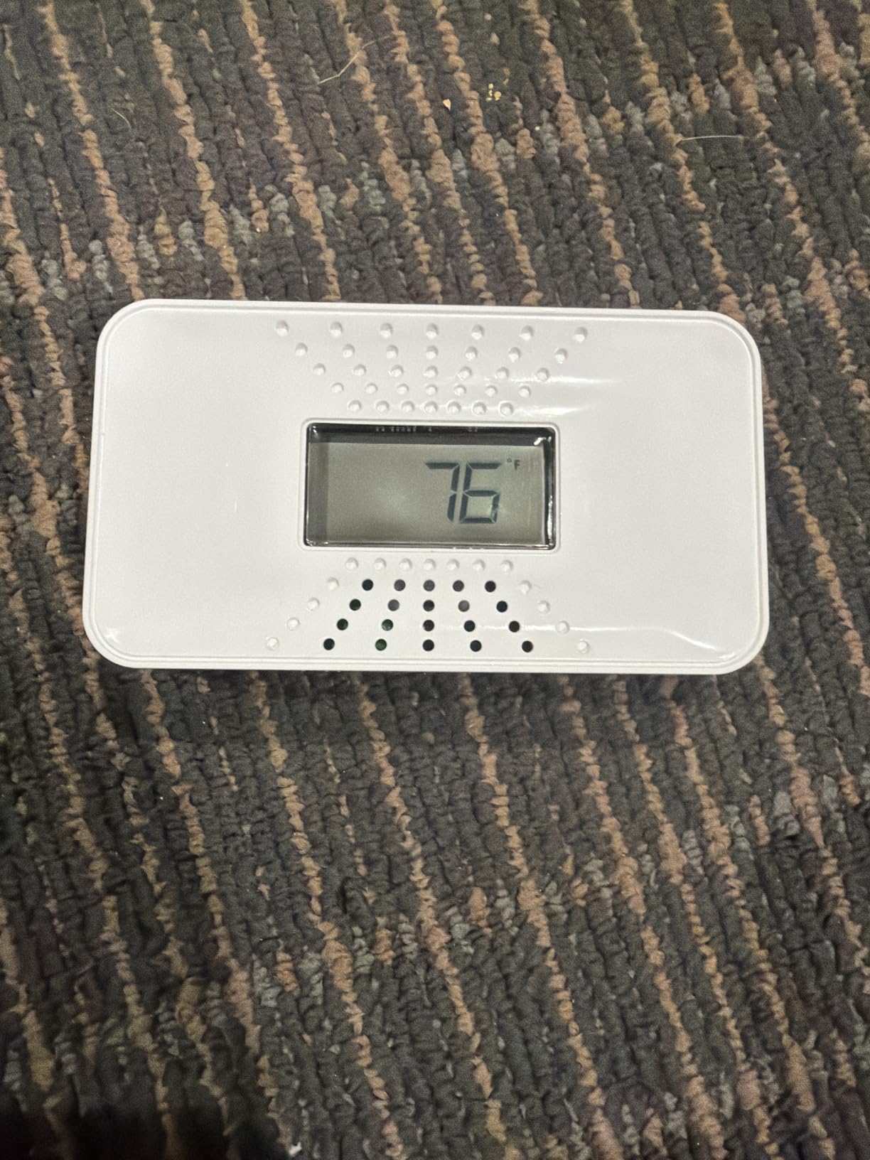 First Alert CO710 Carbon Monoxide Detector with 10-Year Battery and Digital Temperature Display customer photo 1