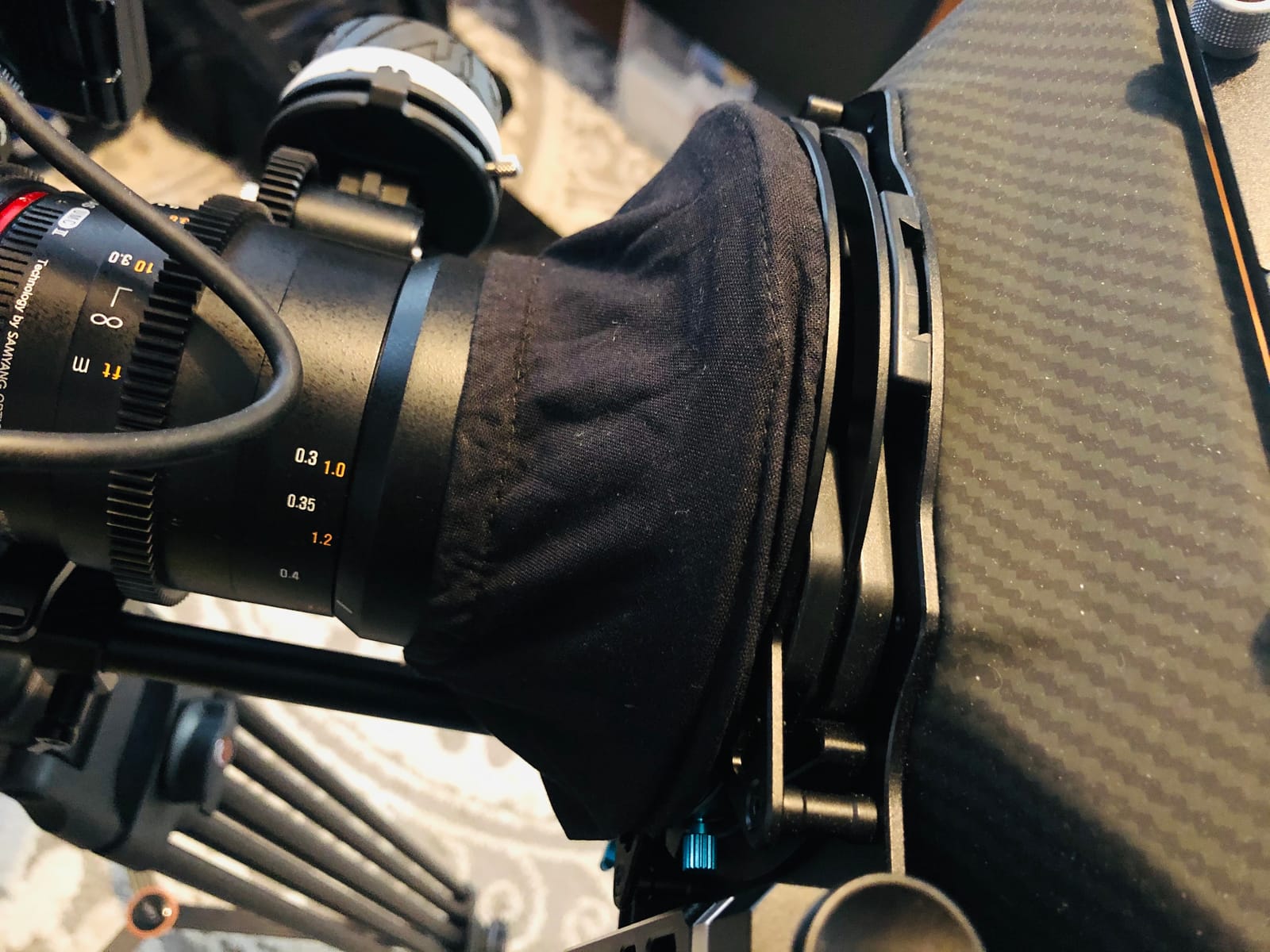 Fotga DP500III Pro 15mm Rail 4x4 DSLR Swing-Away Matte Box w/Donuts for Sony A7R A7S II III A9 GH6 S5II for Canon 5D 6D 7D R8 R10 R5C FS7 C300 C500 BMPCC 4K 6K Ursa Mini RED DSLR Video Cinema Camera customer photo 2