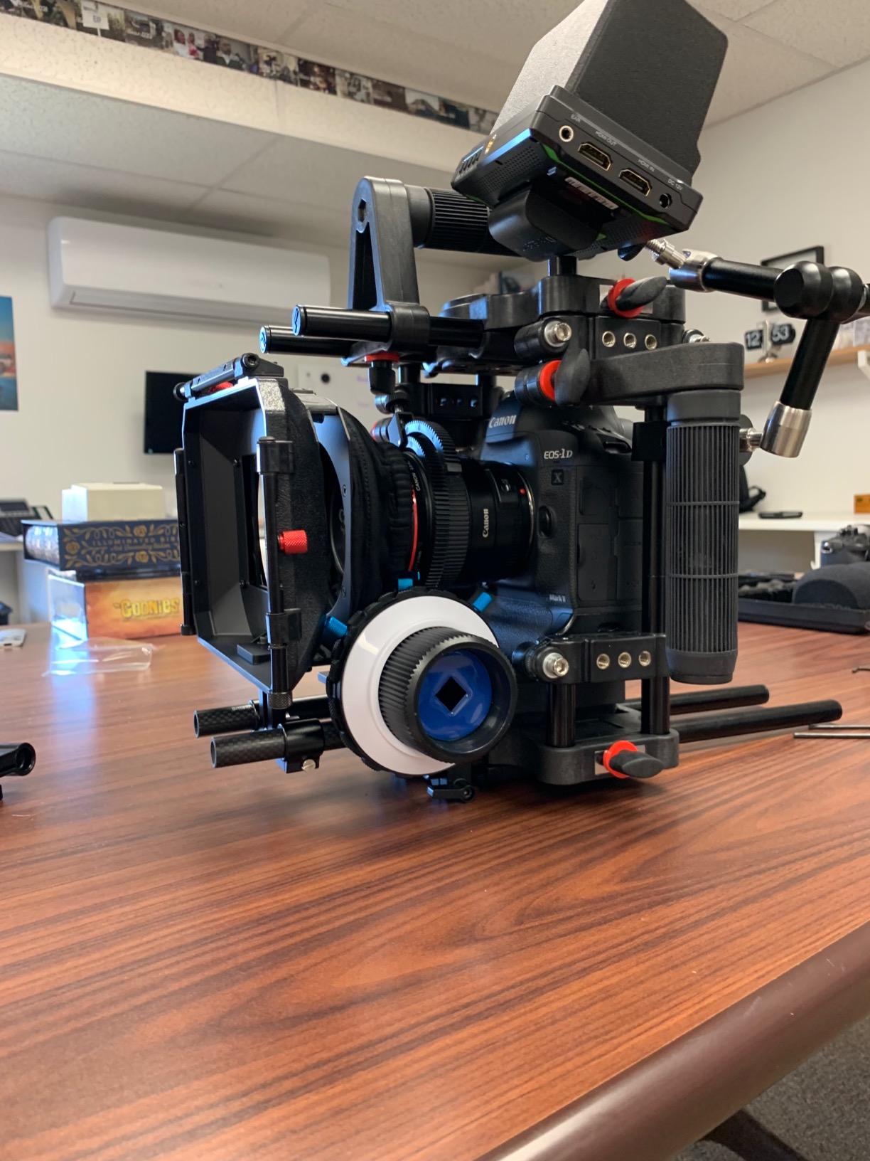 FC-CTH Power Camera Cage with Top Handle, Side Grips & 15mm Rods customer photo 2