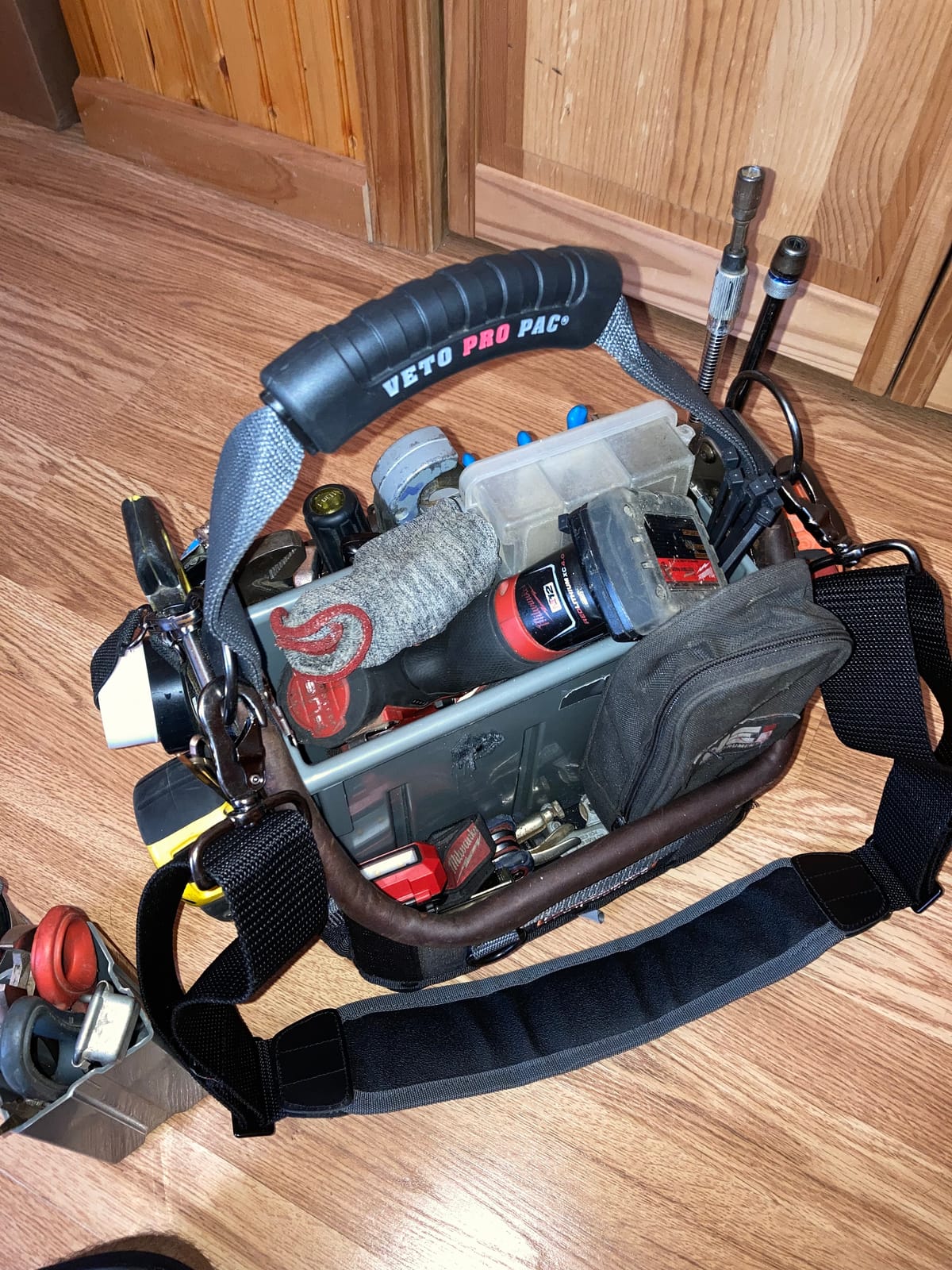 Veto Pro Pac Tech OT-MC Open Top Tool Bag | 28 pockets | Waterproof Base | Ergonomic Grip & Shoulder Strap | Easy Access Tool Pouch customer photo 1