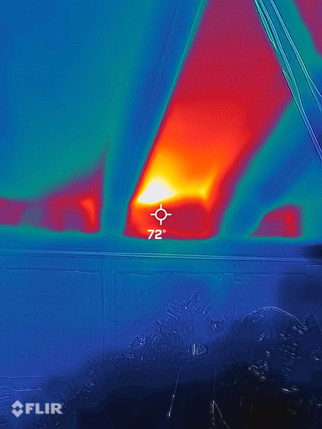 Flir One - Thermal Imaging Camera for iOS Smartphones (iPhone 14 and Older w/Lightning Port), 240x180 Super Resolution (80x60 Native IR) customer photo 1