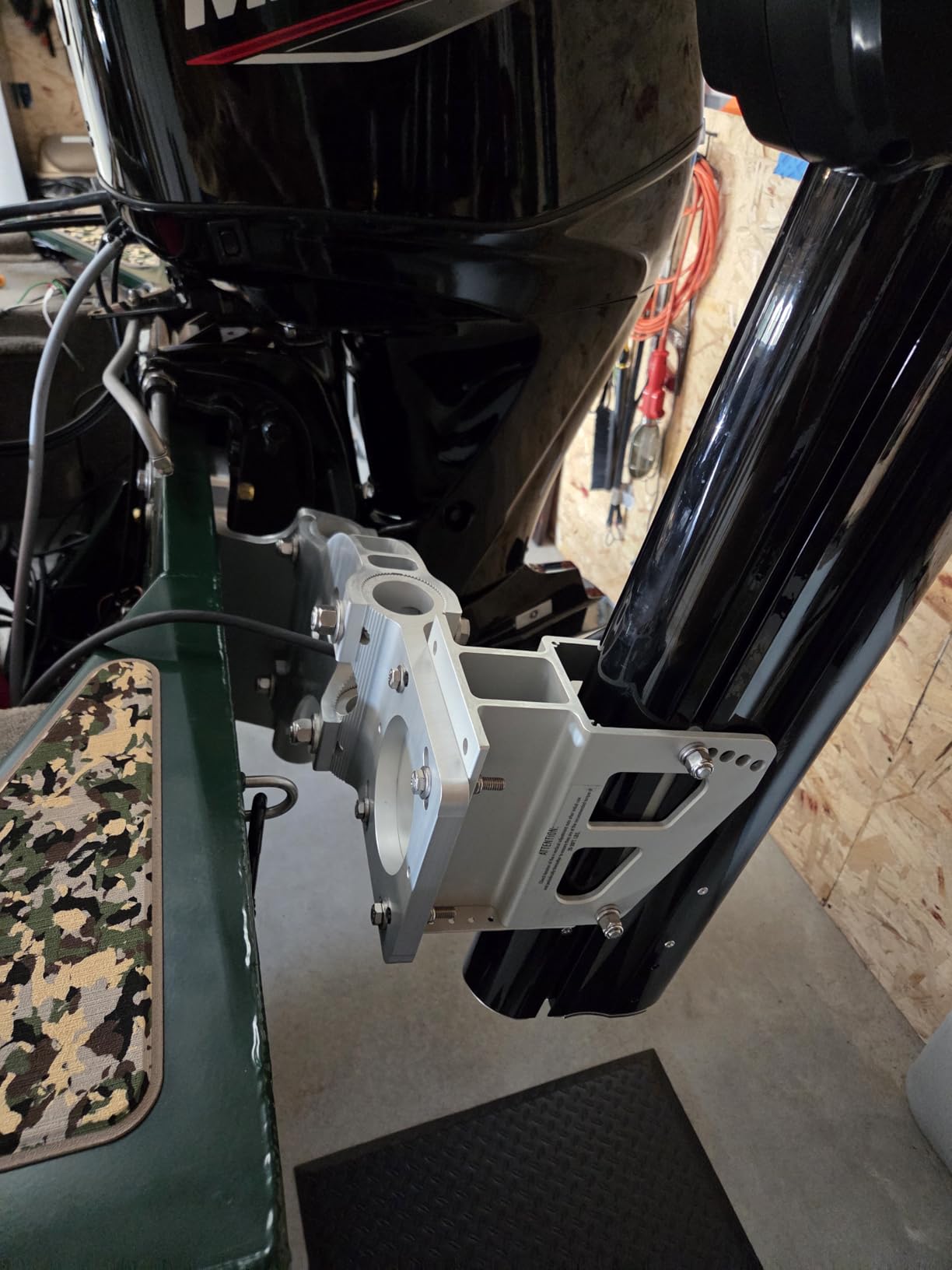 Minn Kota Talon Shallow Water Anchor for Fishing Boats – 10Ft., Silver/Black customer photo 1