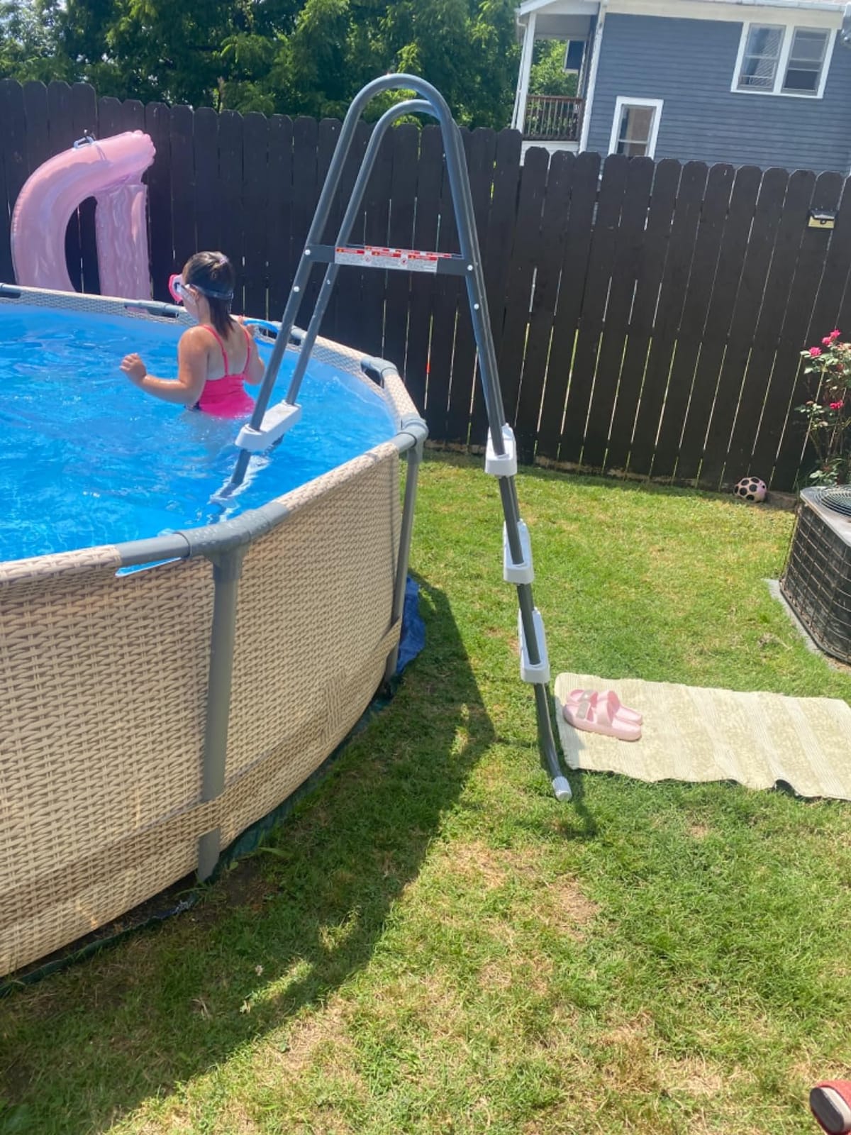 Intex Steel Frame Above Ground Swimming Pool Entry/Exit Ladder for 48