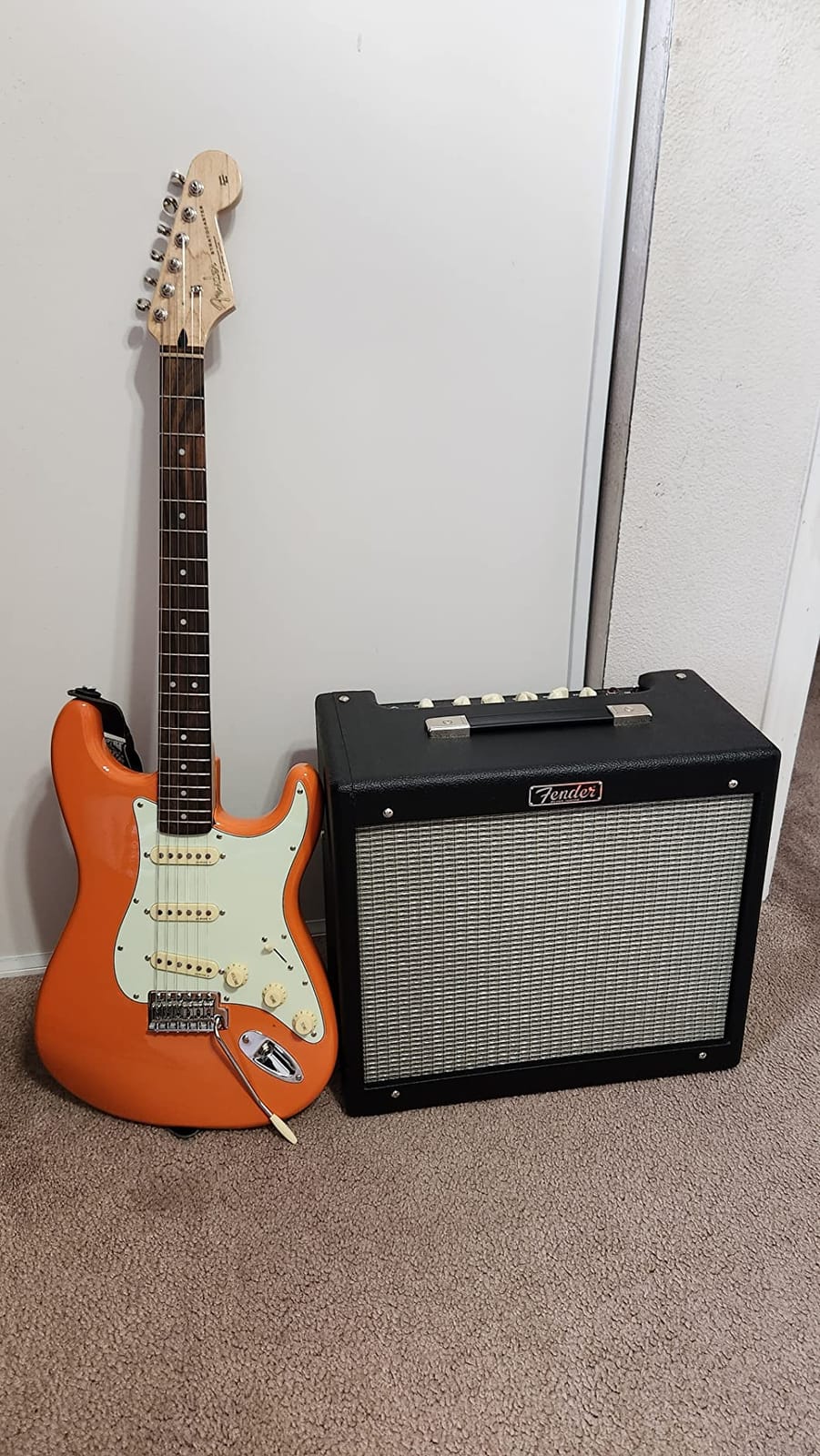 Fender Blues Junior IV Guitar Amplifier with Speaker, Black, 2-Yr Warranty customer photo 1