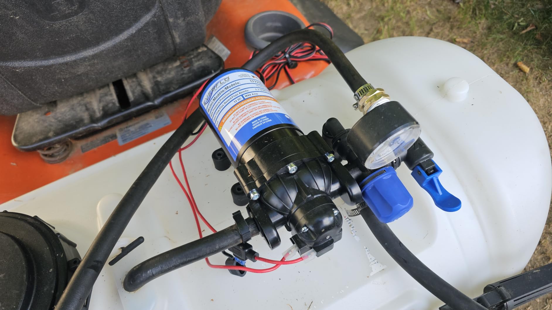 Master Mfg 15-Gallon ATV Broadcast Sprayer - 7ft Swath, 2.2GPM, 70PSI Max customer photo 1