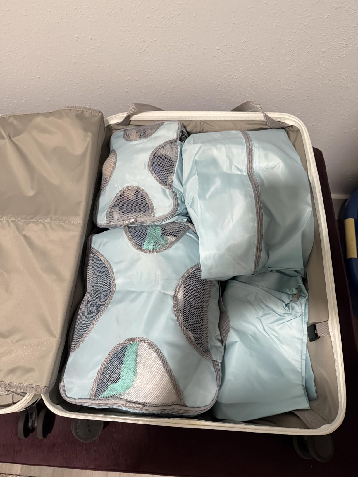 Shacke 5 Set Packing Cubes for Travel with Laundry Bag (Pure Black) customer photo 1