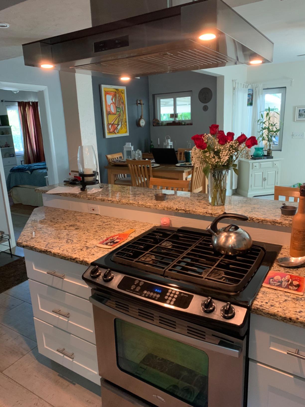Winflo 30 In. Convertible Stainless Steel Glass Island Range Hood with Stainless Steel Baffle Filters customer photo 1