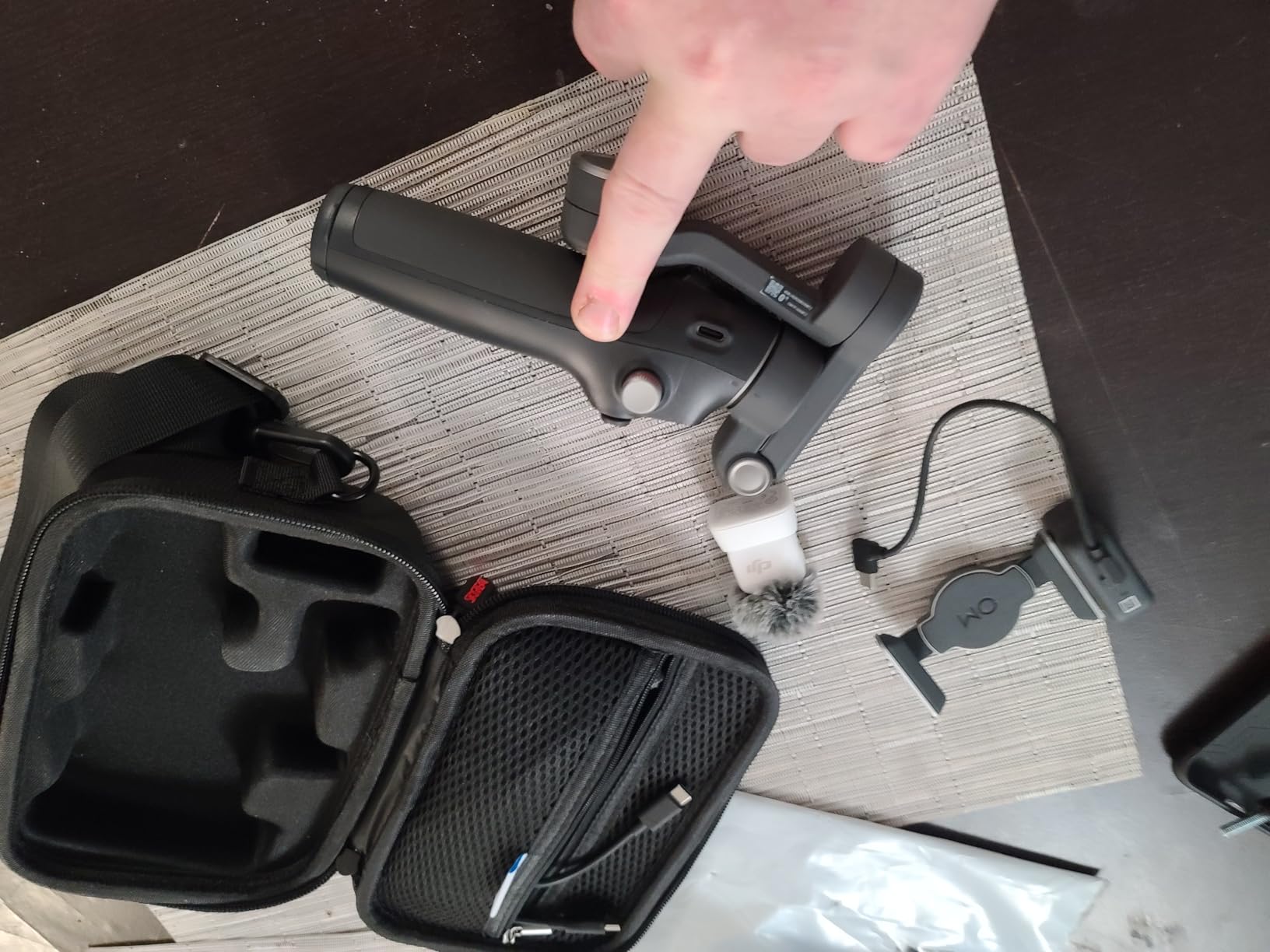 DJI Osmo Mobile 7P Gimbal Stabilizer for iPhone & Android, Native Tracking customer photo 1