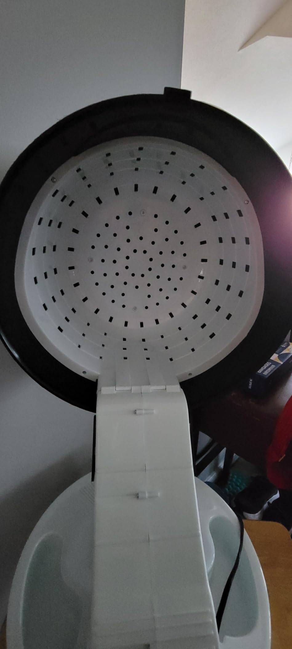 Annie Hot & Hotter Super Large Ceramic Ionic Hood Dryer – Professional Salon Hair Dryer with Adjustable Height, 3 Heat & Speed Settings, Portable Hooded Dryer for Rollers, Deep Conditioning & Styling customer photo 1