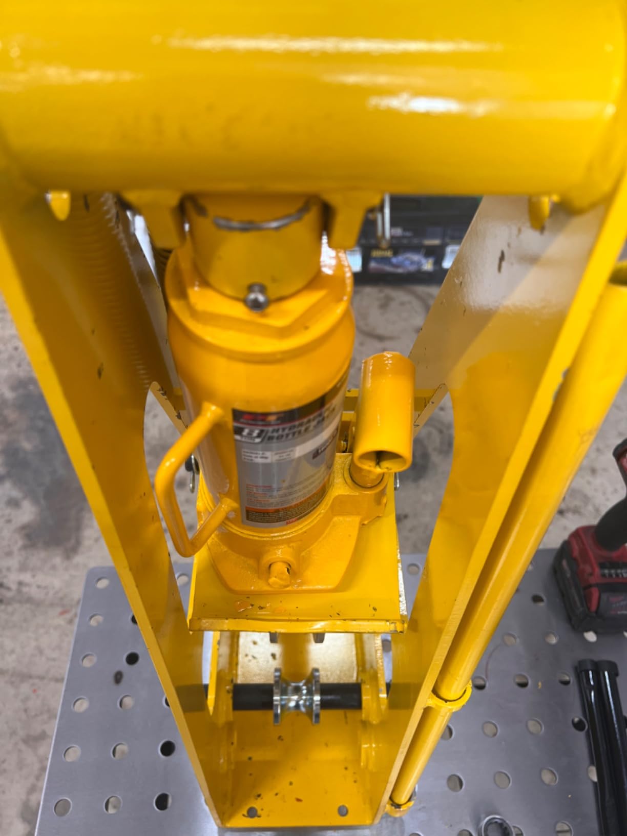 3rd Generation Hydraulic Round Tubing Bender with 1 Inch Aluminum Die customer photo 2