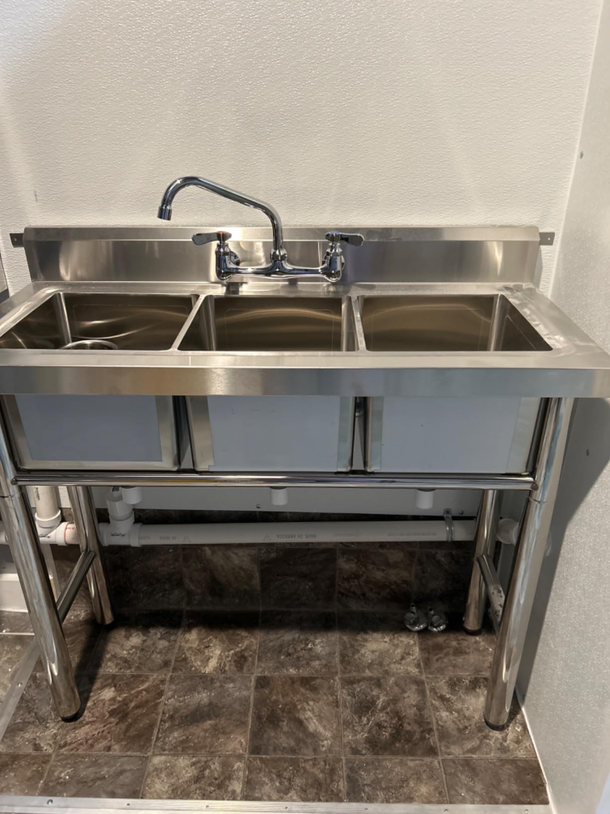 Bonnlo 3-Compartment NSF 304 Stainless Steel Utility Sink Commercial Grade Laundry Tub Culinary Sink for Outdoor Indoor, Garage, Restaurant, Kitchen, Laundry/Utility Room - 39” W x 18” D x 40.2” H customer photo 1