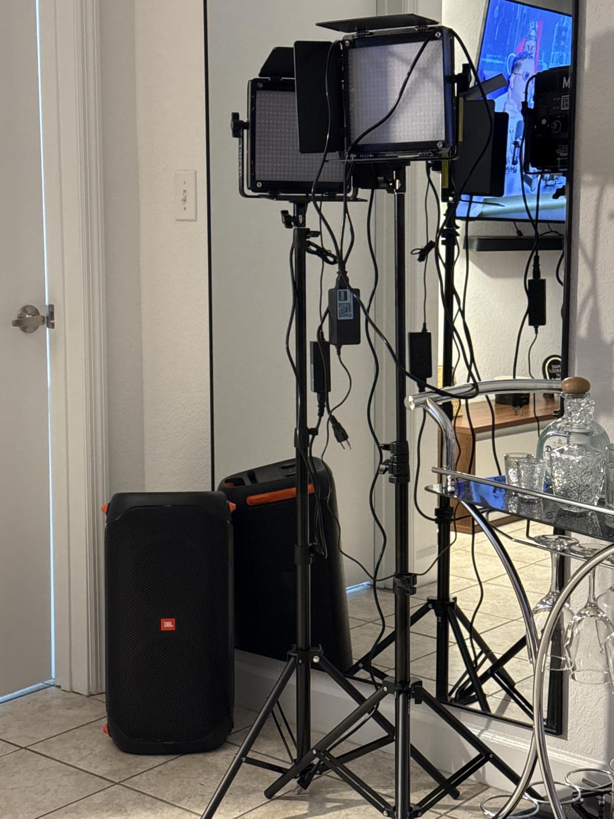 GVM 2 Pack LED Video Lighting Kits with APP Control, Bi-Color Variable 2300K~6800K with Digital Display Brightness of 10~100% for Video Photography, CRI97+ TLCI97 Led Video Light Panel +Barndoor customer photo 1