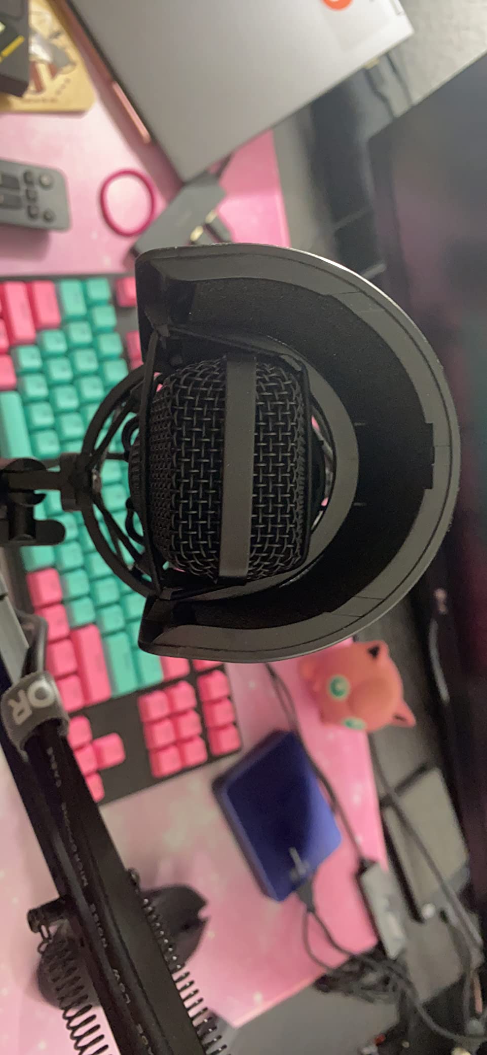 Aokeo Pop Filter, [Upgraded Three Layers] Metal Mesh & Foam & Etamine Layer Microphone Windscreen Cover Handheld Mic Shield Mask,Microphone Accessories for Vocal Recording,YouTube Videos,Streaming customer photo 2