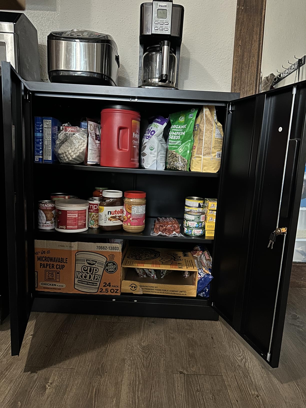INTERGREAT Metal Storage Cabinet with Locking Doors, Lockable Steel Storage Cabinets with 2 Doors and Shelves, Black Metal Cabinets with Lock, Small Steel Cabinet for Office, Garage, Home, Shop customer photo 1