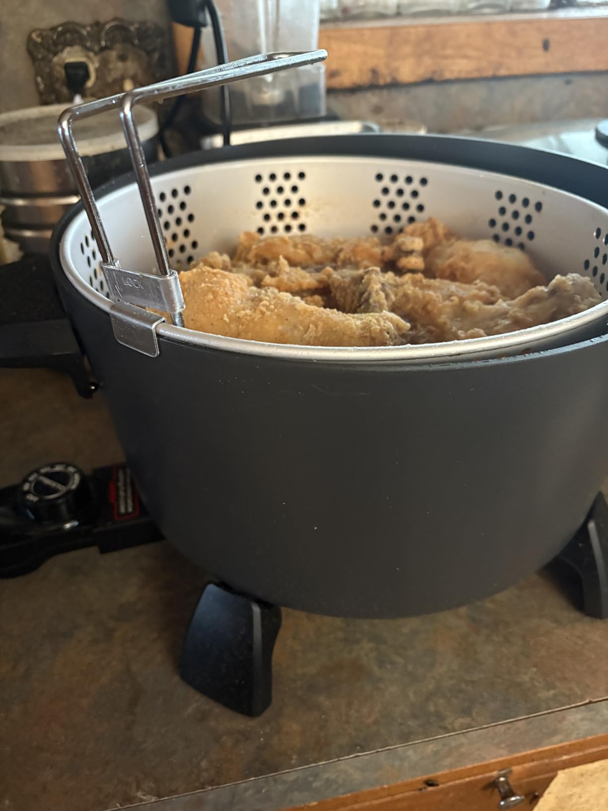 Presto 06009 10-Quart Kitchen Kettle XL Multi-Cooker customer photo 2