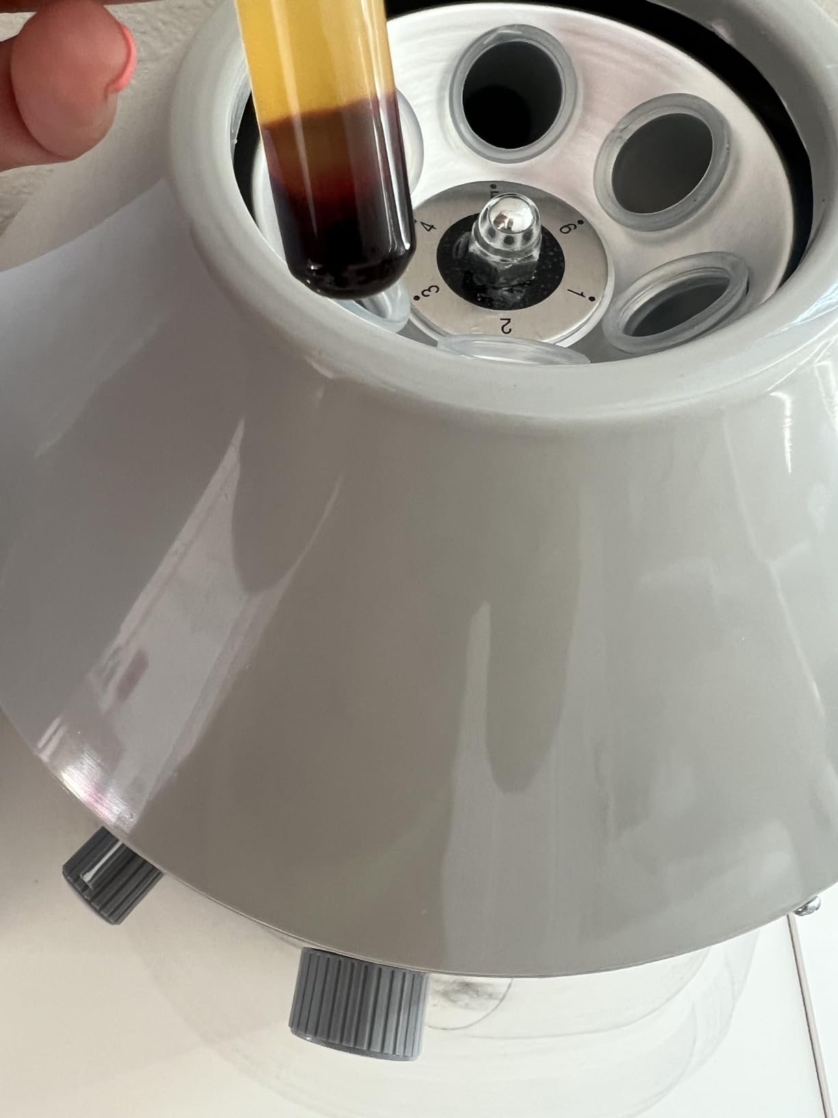 JupiterForce Electric Lab Centrifuge Machine Capacity 20 ml x 6,4000 RPM, 110V Mini Desktop Laboratory Centrifuge Medical Practice with Timer and Speed Control customer photo 1