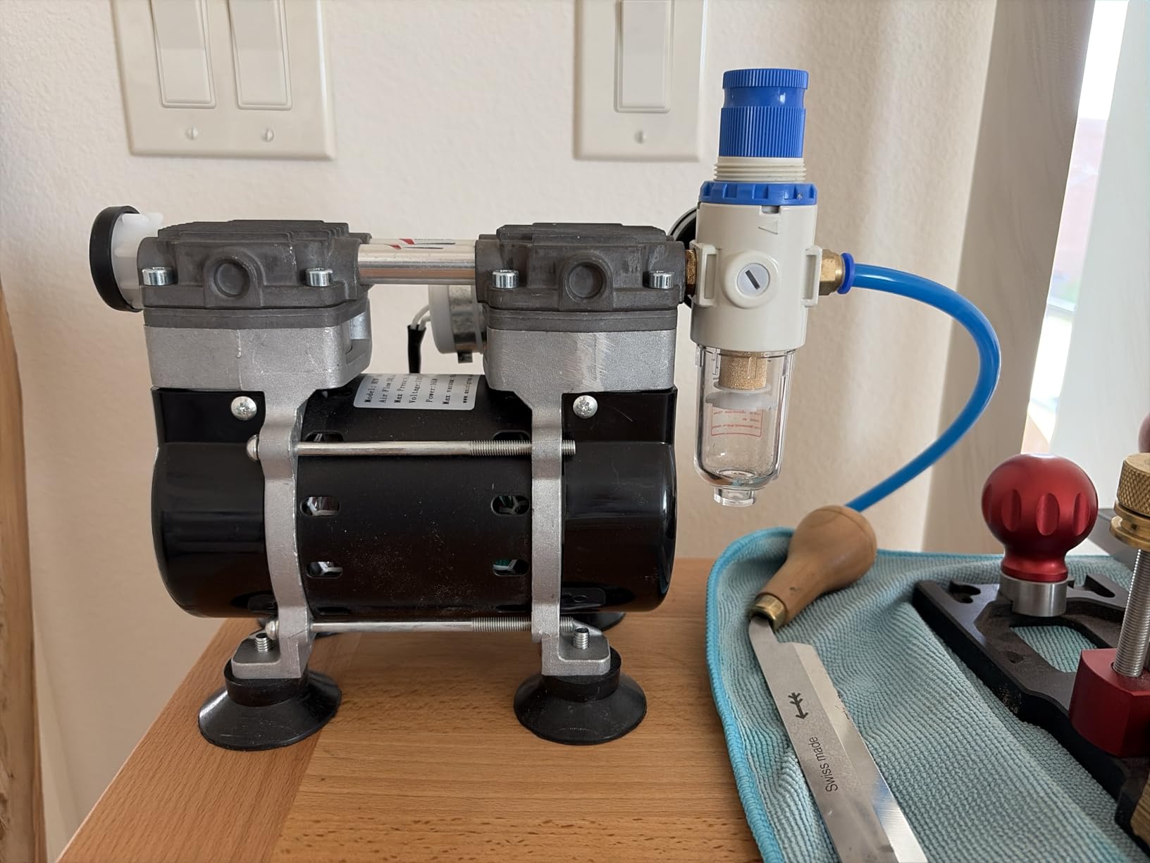 2- Stage 50L/m Oil Free Lab Vacuum Pump Oilless Medical Mute Pump HZW-165 (110V) customer photo 1