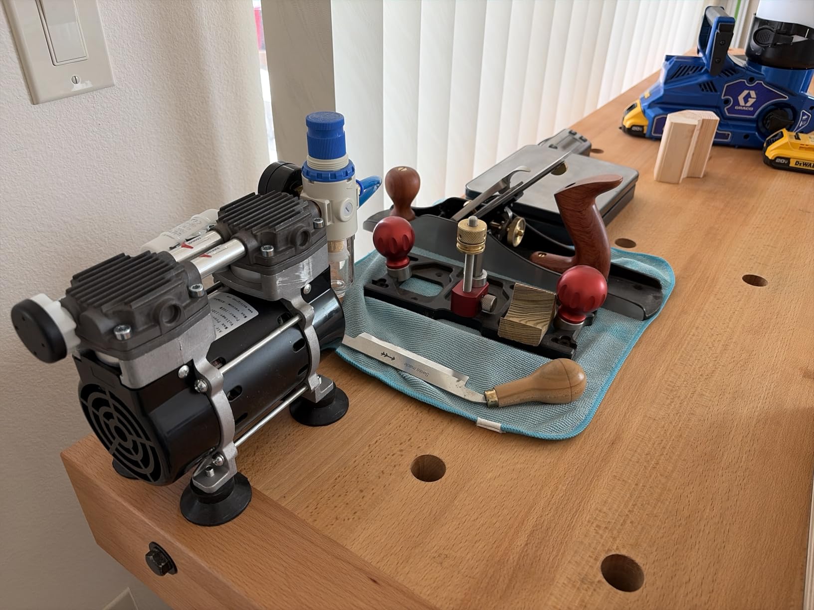 2- Stage 50L/m Oil Free Lab Vacuum Pump Oilless Medical Mute Pump HZW-165 (110V) customer photo 2