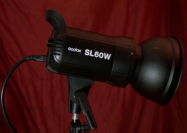 Godox SL60W Kit with Soft Box Softbox (Special Design for SL-60W) 5600K Studio Continuous LED Video Light Lamp 5600K Bowens Mount for Video Recording,Wedding,Outdoor Shooting customer photo 2