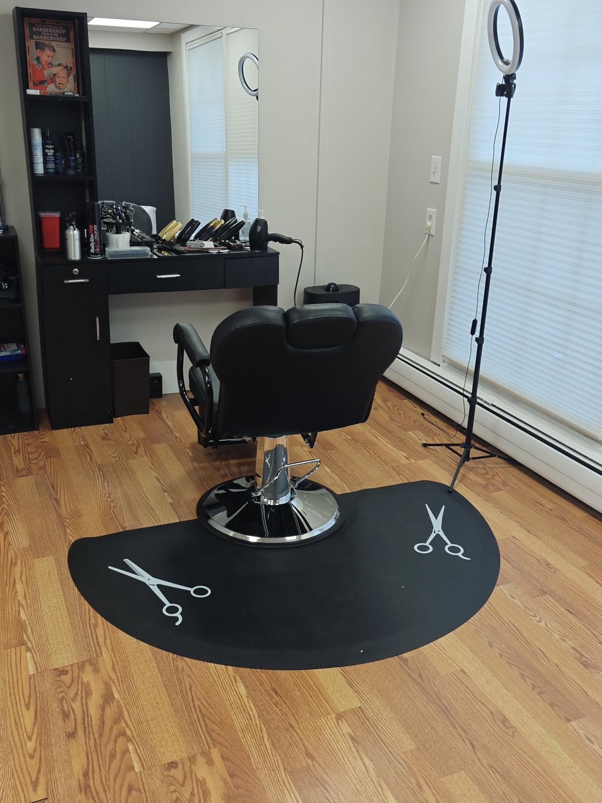 OmySalon 1/2'' Thick Anti Fatigue Mat for Hairstylist Standing, 3'x5' Barber Floor Matt with Scissor Under Salon Chair, Hair Cutting Hairdressing Equipment customer photo 2