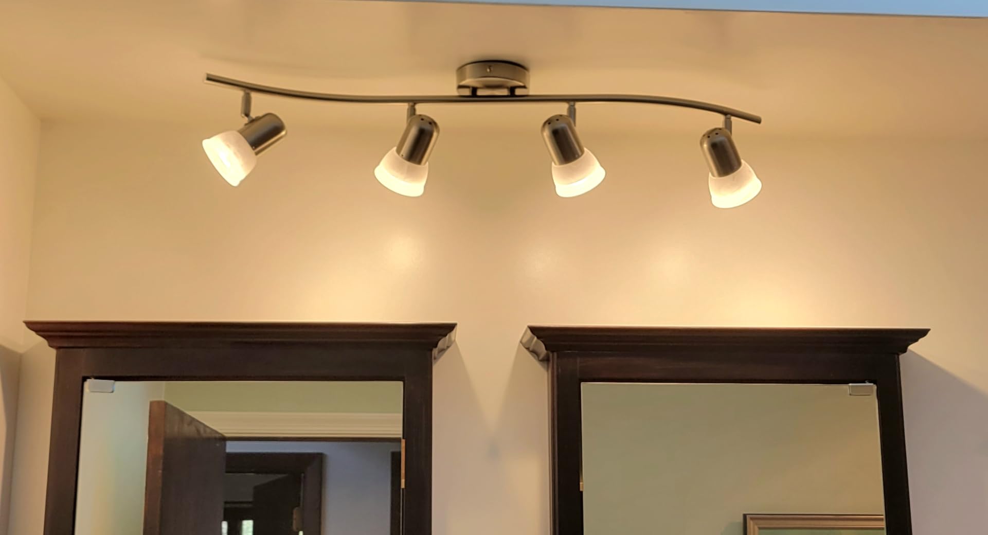 XiNBEi Lighting 4 Light S-Shaped Track Lighting Bar for Kitchen, Nickel customer photo 1