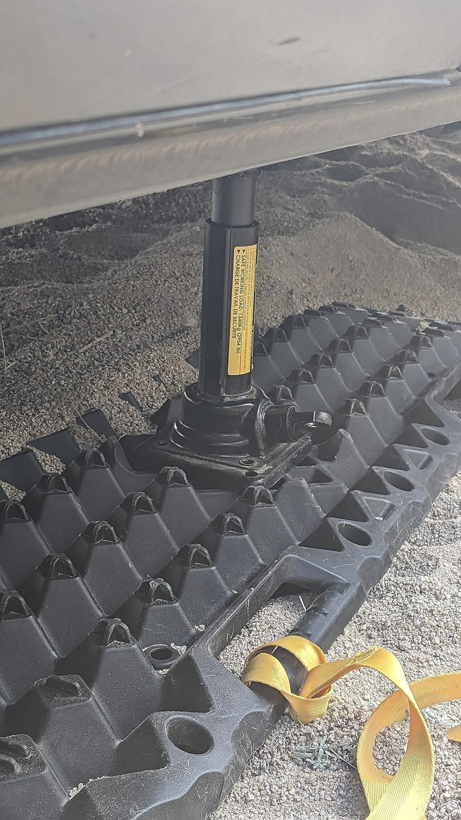 BUNKER INDUST Off-road Traction Boards with Jack Base, Pair Recovery Track 4X4 Jeep Truck Emergency Tire Traction Mat with Bag - Sand, Mud, Snow Tracks Black Traction Pad (Gen 7th) customer photo 2