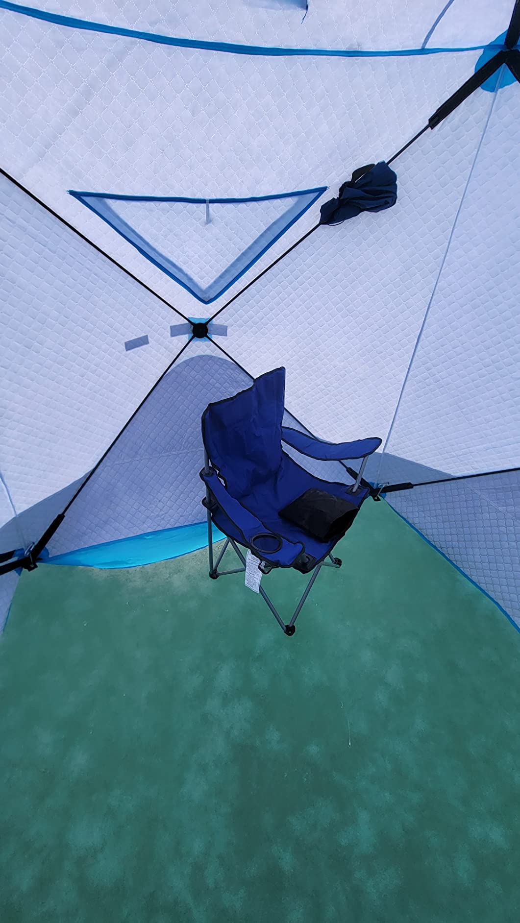 Outsunny 2/4/8 Person Pop-up Insulated Ice Fishing Tent customer photo 2