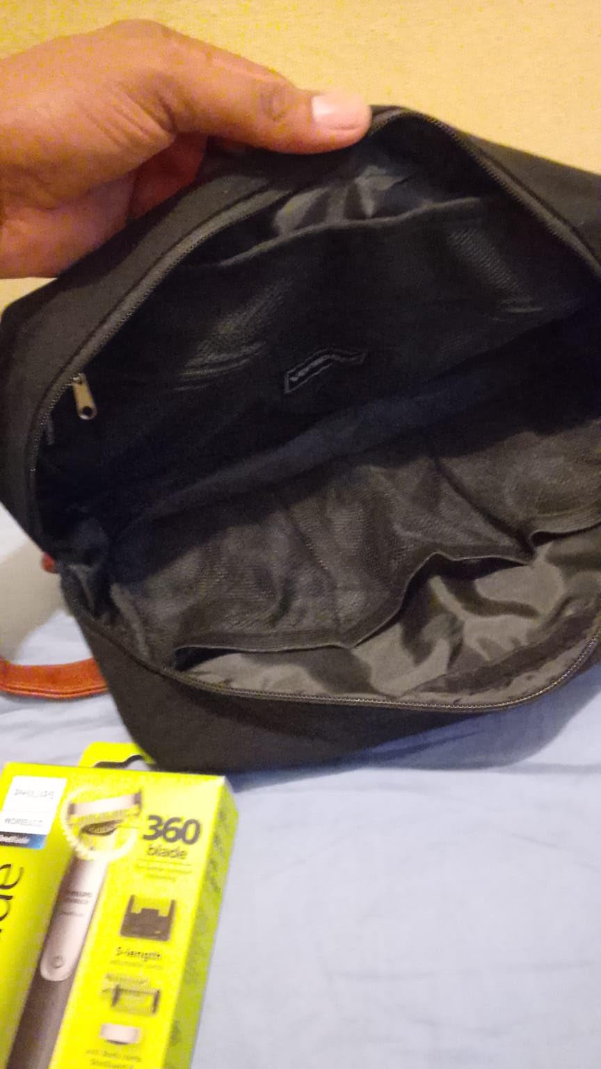 Vorspack Canvas Travel Toiletry Bag for Men, Medium, Black customer photo 2