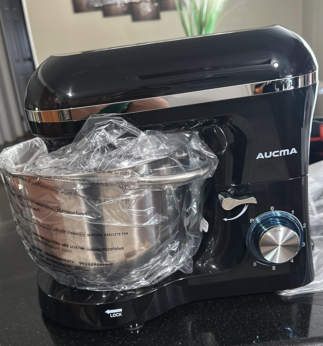 Aucma Stand Mixer,6.5-QT 660W 6-Speed Tilt-Head Food Mixer, Kitchen Electric Mixer with Dough Hook, Wire Whip & Beater (White, 6.5QT) customer photo 2