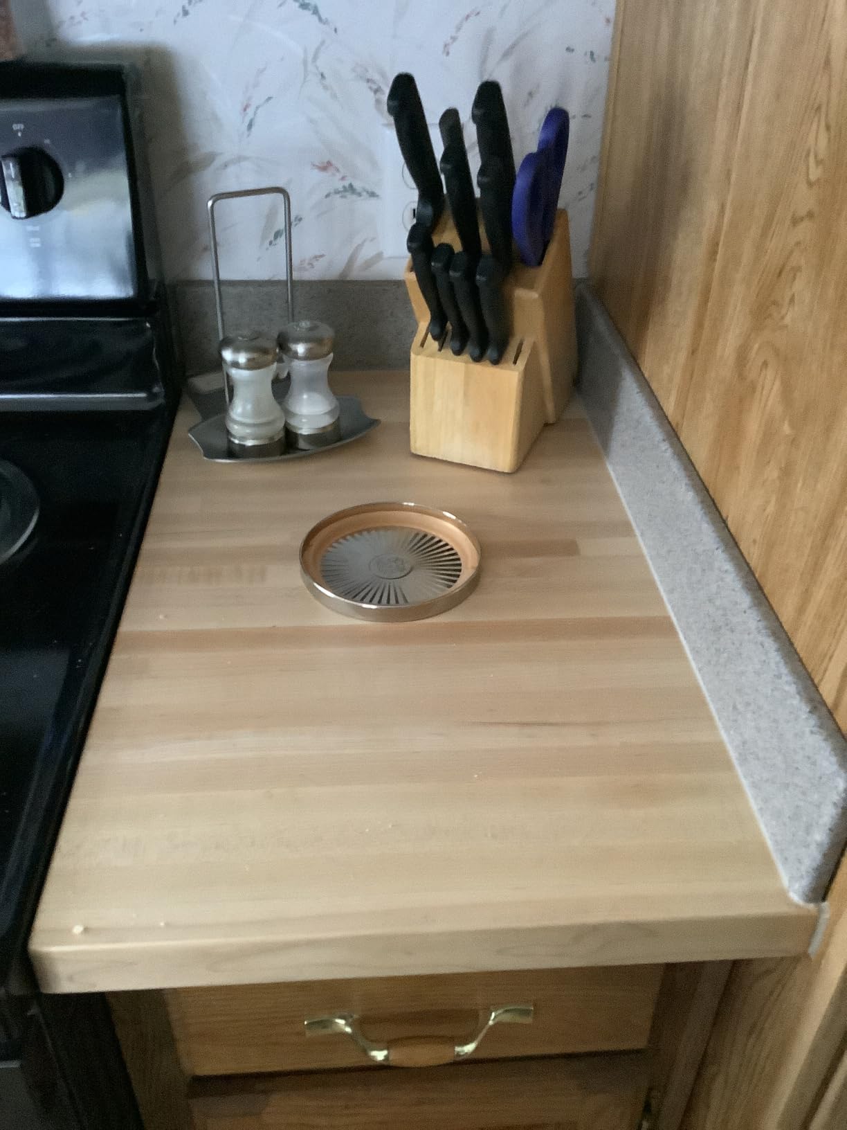 CONSDAN Butcher Block Counter Top, USA Grown Hard Maple Solid Hardwood Countertop, Washer/Laundry Countertop, Table Top, Polished, Prefinished with Food-safe Oil, 1.5