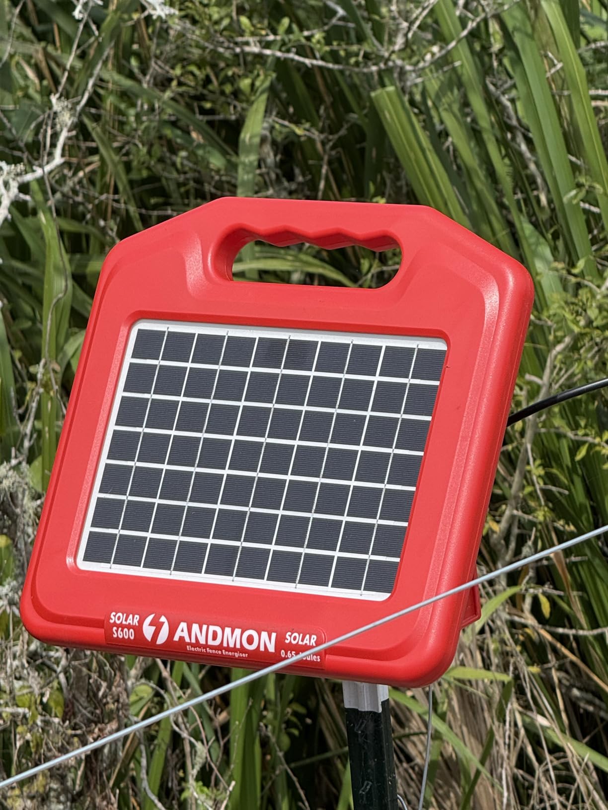 ANDMON S600 Solar Electric Fence Charger - 35 Mile Range, 0.65 Joules Powerful Solar Fence Charger, Ideal for Livestock and Garden Protection customer photo 1
