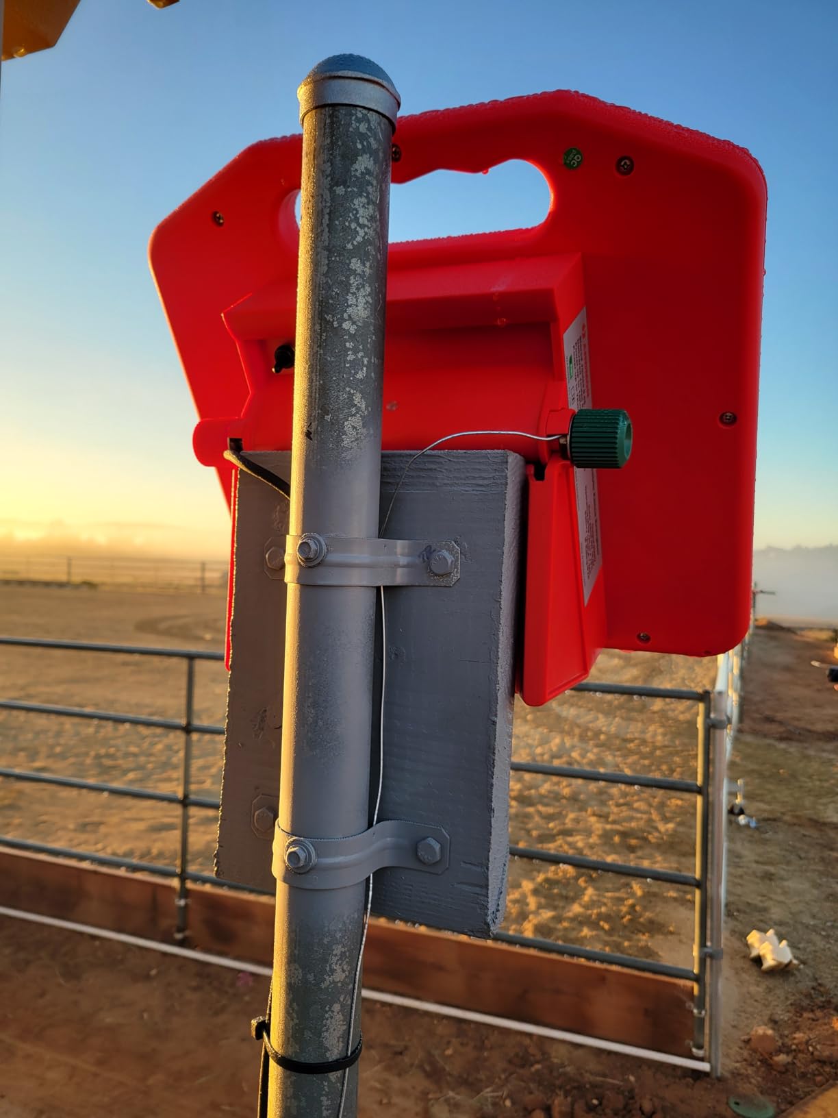 ANDMON S600 Solar Electric Fence Charger - 35 Mile Range, 0.65 Joules Powerful Solar Fence Charger, Ideal for Livestock and Garden Protection customer photo 2