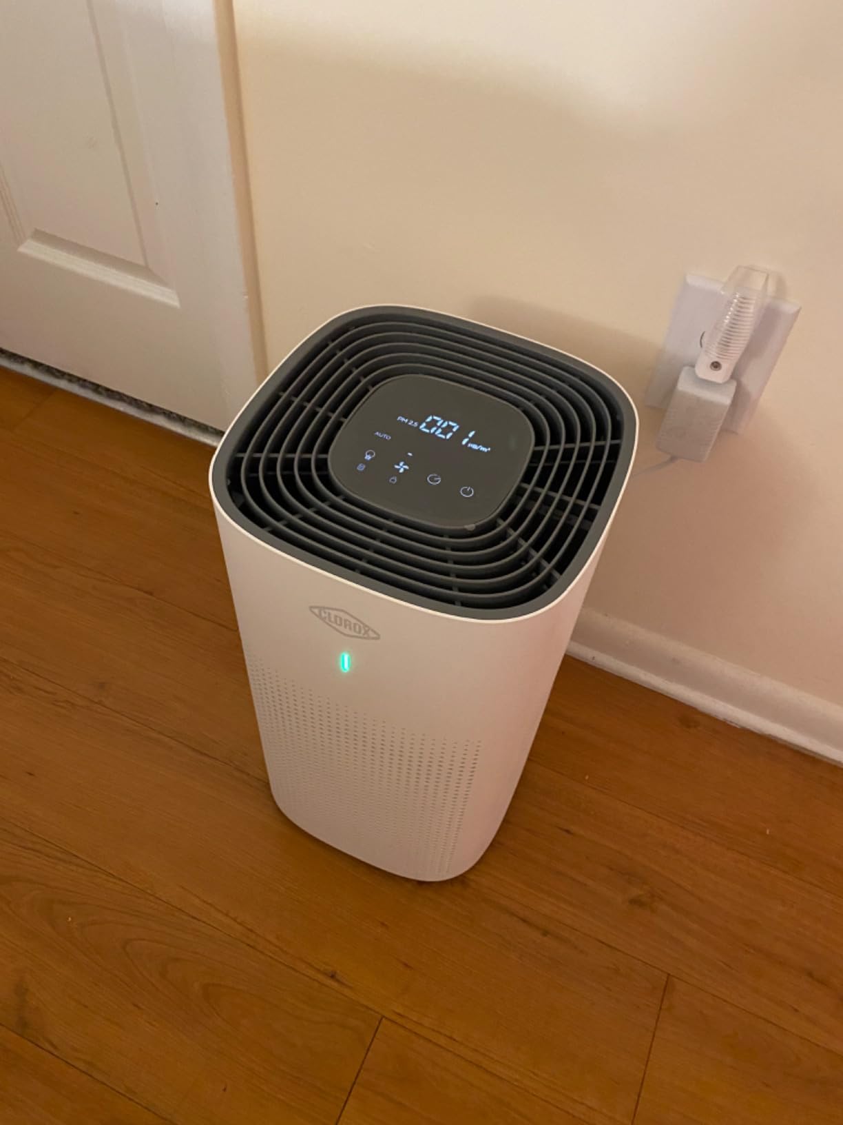 Clorox Large Room HEPA Air Purifiers for Home With True HEPA Filter customer photo 2